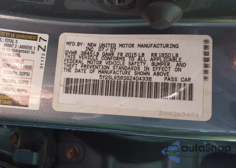 2008 Pontiac Vibe from USA, damaged, VIN 5Y2SL65858Z404338